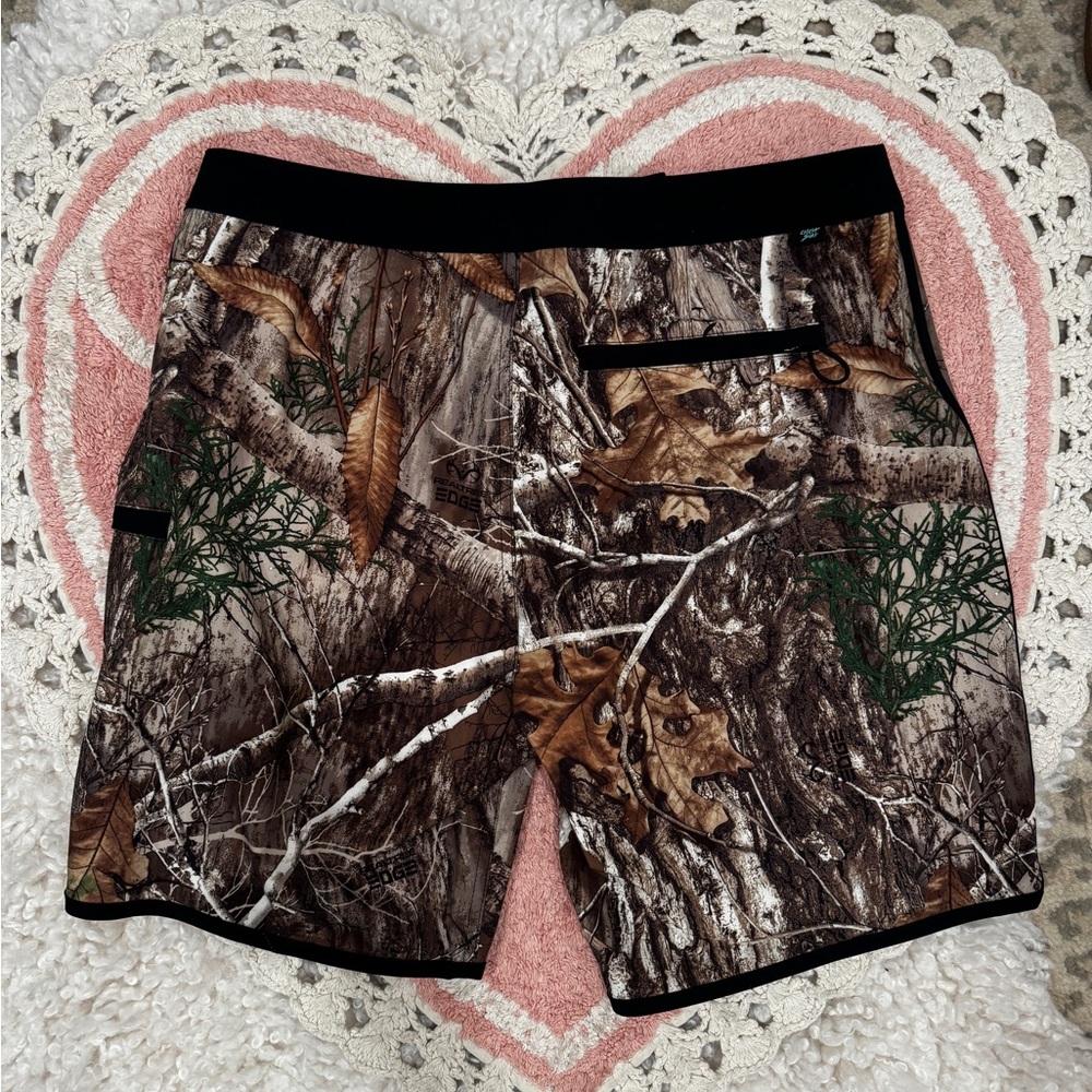 Real tree board shorts never worn!
